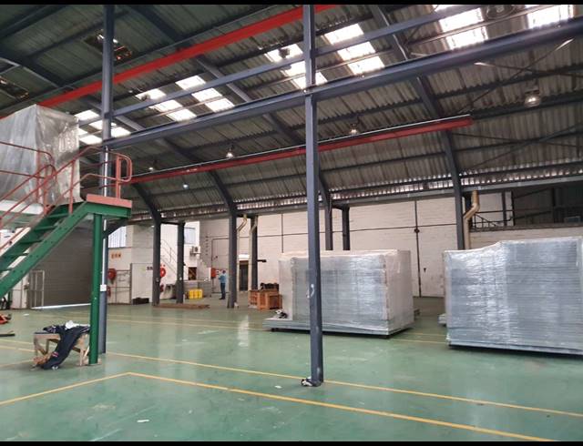 1,220M² FACTORY TO LET IN BLACKHEATH INDUSTRIAL